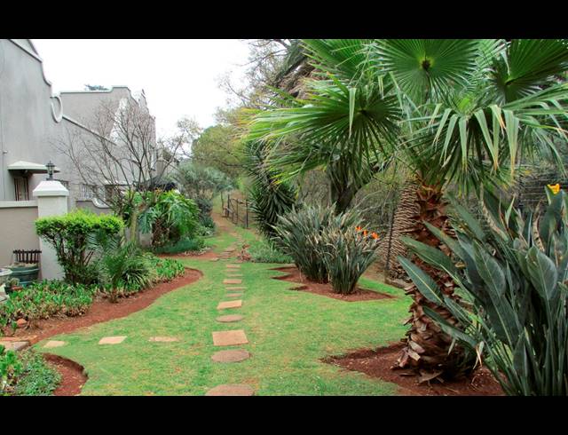 2 BEDROOM APARTMENT FOR SALE IN HELDERKRUIN